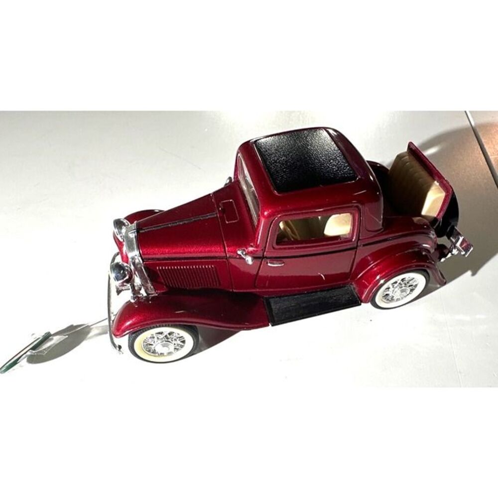 1932 Diecast Model Ford Coupe With Glossy Red Finish & Detailed Interior - Picture 10 of 12